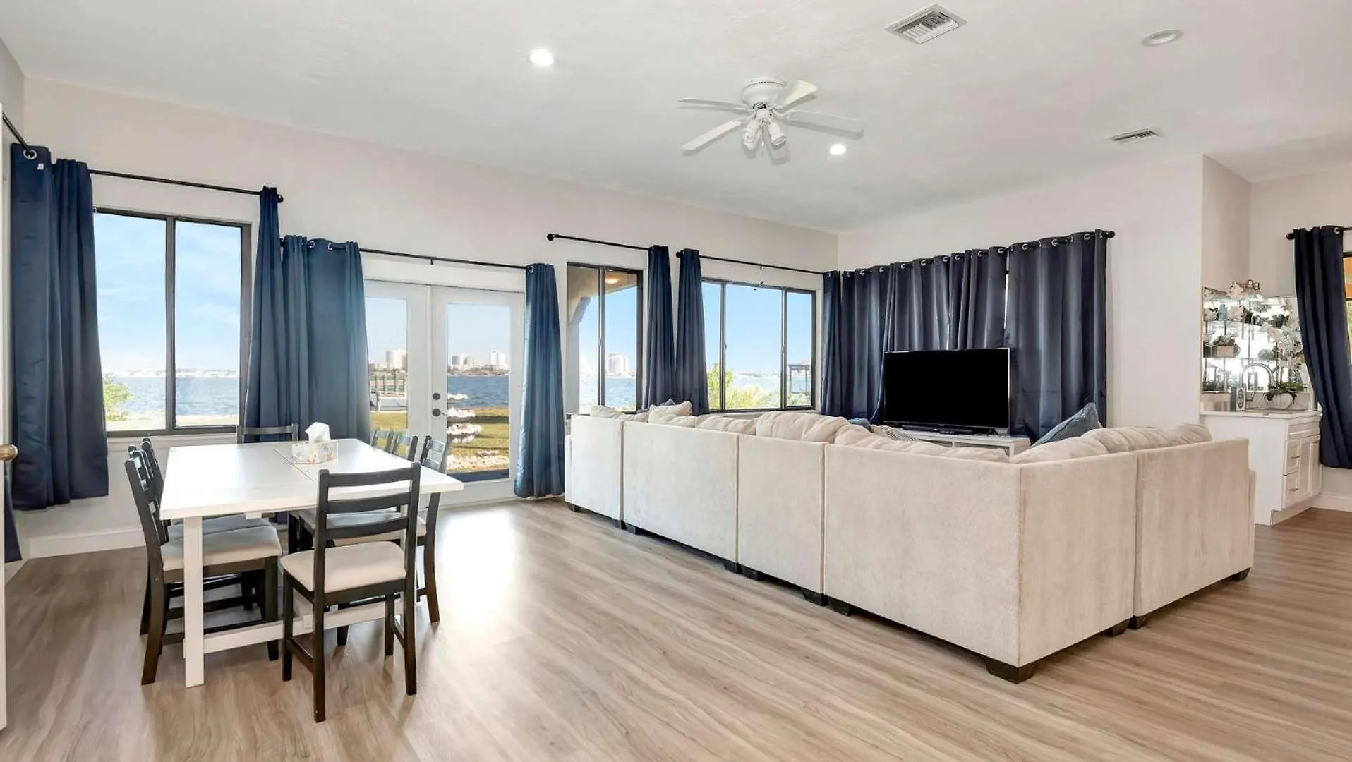 One Of A Kind Two Story Gated Halifax Riverfront South Daytona 0*,  United States